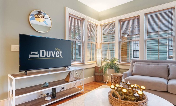 Westside Apartment | Allora: Expansive Serenity, Stroll to Savory