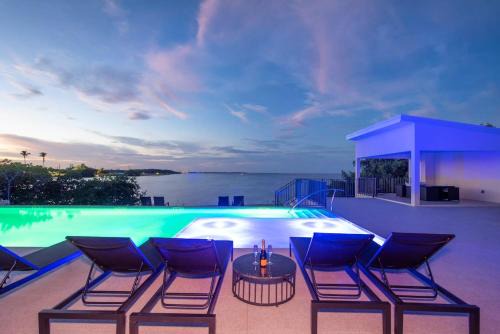 Grand Harbour House | Allure #22 3BR Waterfront