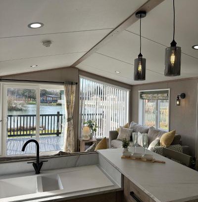 Allerthorpe Apartment | Ally Up - Lodge with Hot Tub