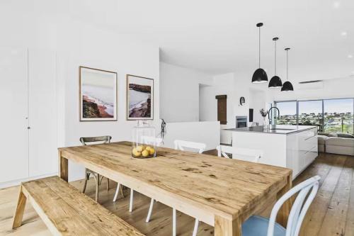 Torquay House | ALMA - sun filled stylish beach house