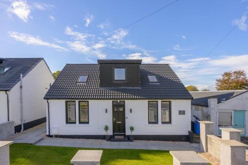 Kirkcaldy House | Almara- Cosy cottage in fife