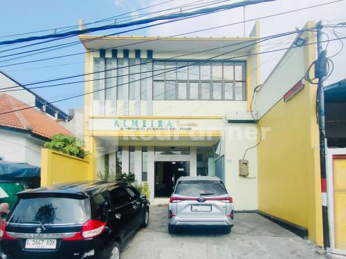 Surabaya Hotel | Almeira Homestay Syariah Near RS Islam Al-Irsyad Mitra Reddoorz