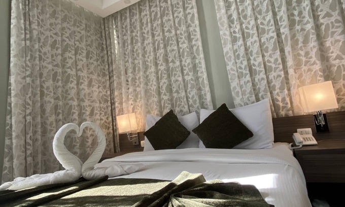 Amman Apartment | Almond Hotel Apartments