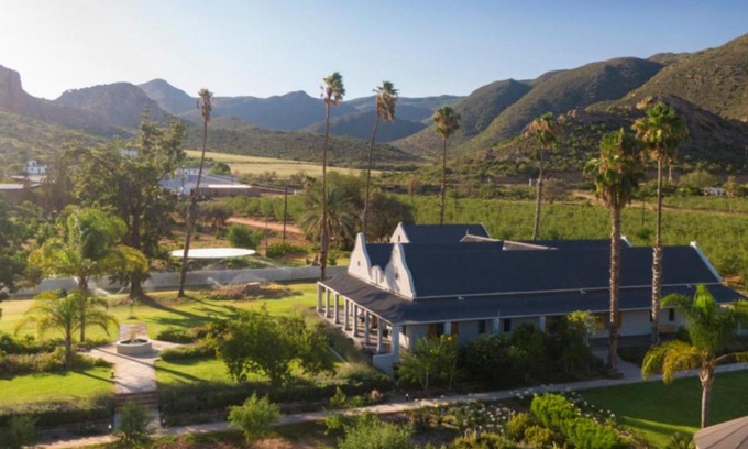 Oudtshoorn Apartment | Almond Valley Manor & Cottages
