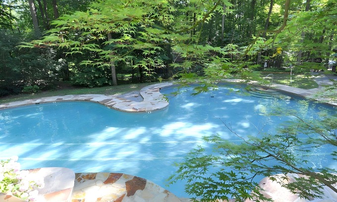 Berkeley Springs Cabin | Almost Heaven - Cozy and Wonderful