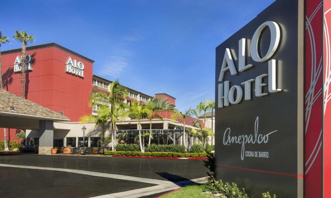Anaheim Resort Hotel | ALO Hotel by Ayres, Orange