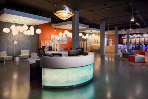 SeaTac Hotel | Aloft Seattle Sea-Tac Airport