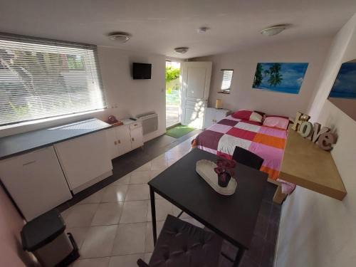 Champigny-sur-Marne House | Aloha