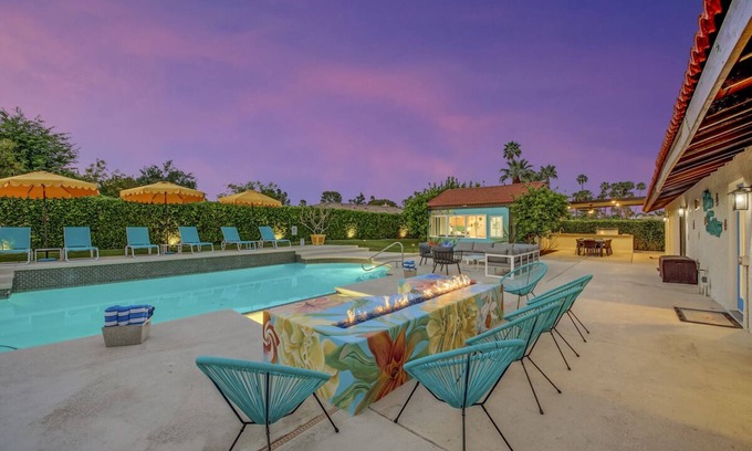 Palm Springs House | Aloha Palm Springs - with Private Casita - #STaYHeRe