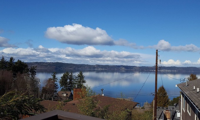 Tacoma Cottage | *Aloha Tiny House* Puget Sound Views