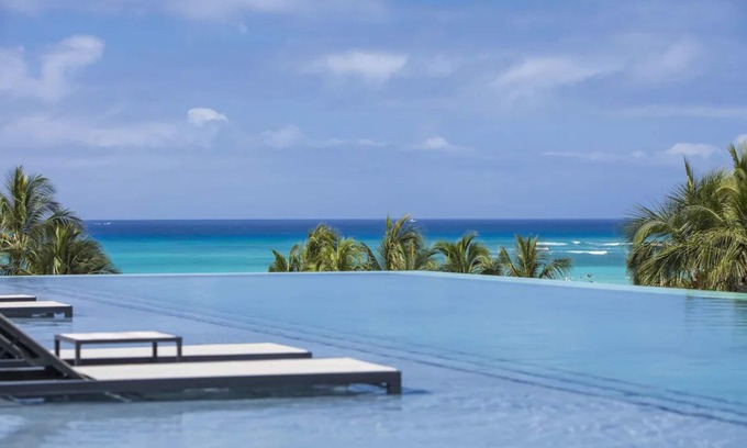 Honolulu Hotel | Alohilani Resort – Majestic Diamond Head Views, Oceanfront Retreat