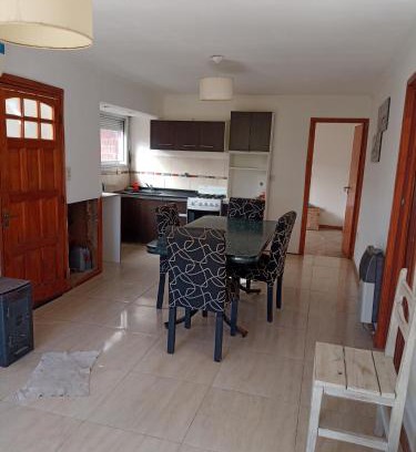 Tres Arroyos House | Alojamiento Delia