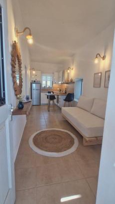 Ano Meria Villa | Aloni