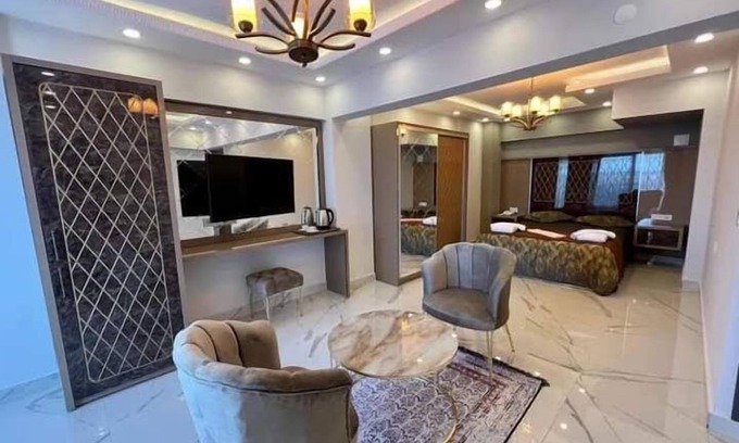 Kucukkuyu Hotel | Alp Ateş Suit