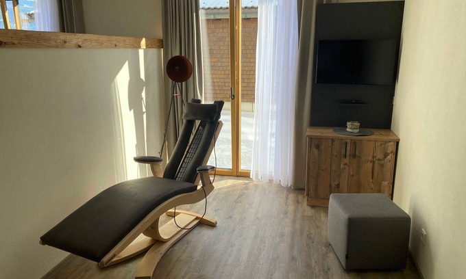 Tannheim Apartment | Alpenglühen - Living Mountain Tannheim