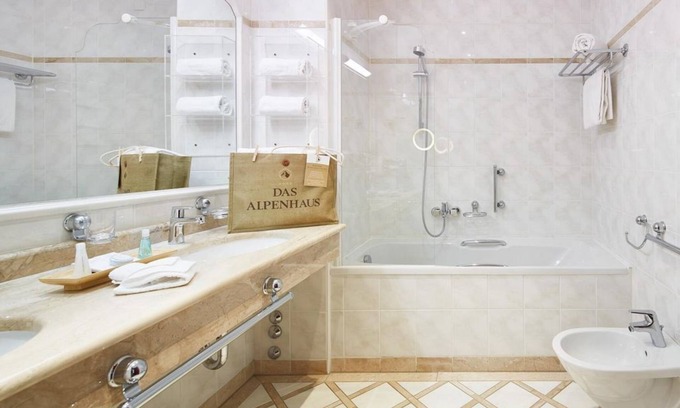 Bad Hofgastein House | Alpenwohnen M, shower or bath, balcony - The Alpenhaus Gasteinertal