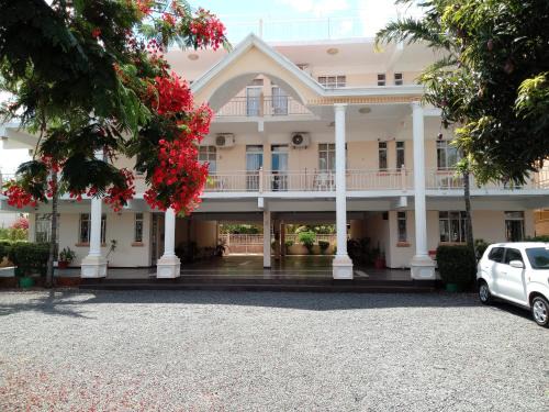 Flic-en-Flac Apartment | Alpha Villa
