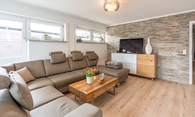 Sonthofen Apartment | Alpine aster 2