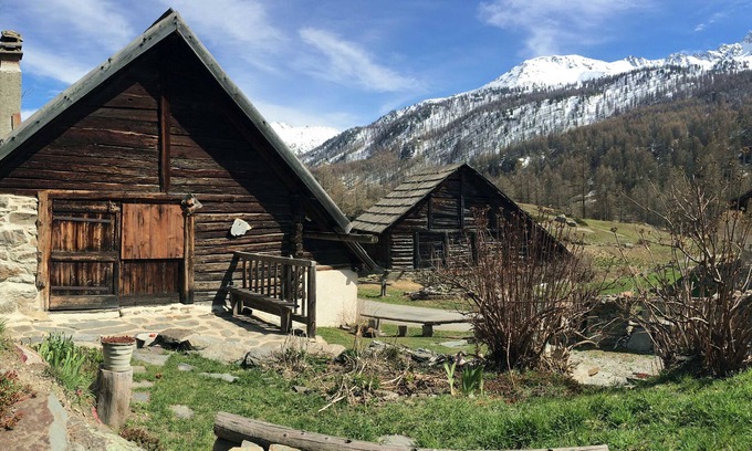 Nevache Ski Chalet | Alpine Chalet 1800m le Petit Fontcouverte Névache Vallée de la Clarée