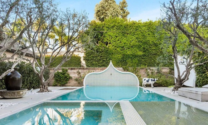 The Flats House | Alpine Drive - Luxurious Modern French Estate with Pool & Spa