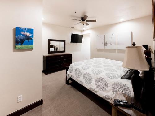 North Park City House | Alpine Haven Retreat Ski-In Ski-Out Oasis Pool