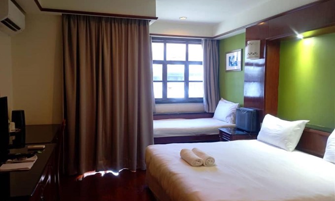 Taman Tanjung House | Alpine LXPD Water Chalet