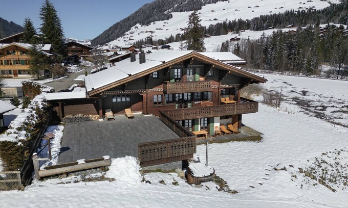 Lauenen Ski Chalet | Alpine oasis near Gstaad