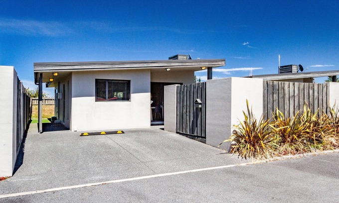 Ohakune House | Alpine Place - Spa and Mountain Views