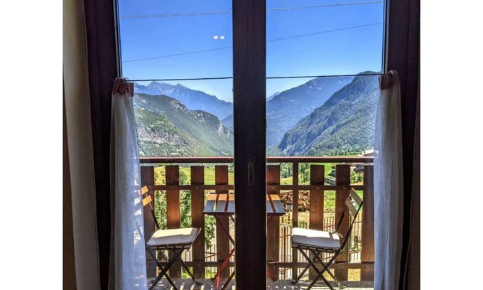 Mongnod Villa | Alpine Vista Villa Hardaker: 4 bedrooms Ski Torgnon, Aosta