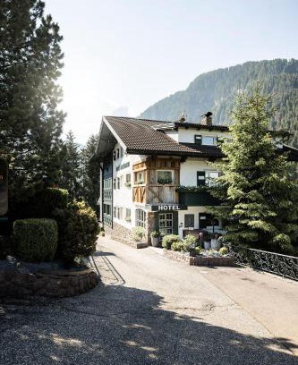 Ortisei Hotel | Alpstay - Chalet Hotel Hartmann - Adults Only