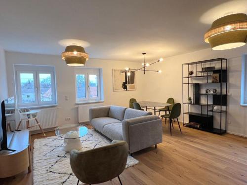 Lechhausen Apartment | Als Gruppe in der Neuburgerstraße
