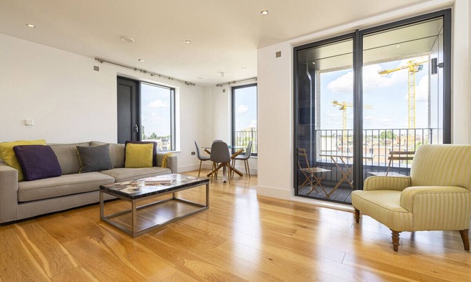 Golborne Apartment | ALTIDO Modern flat in North Kensington