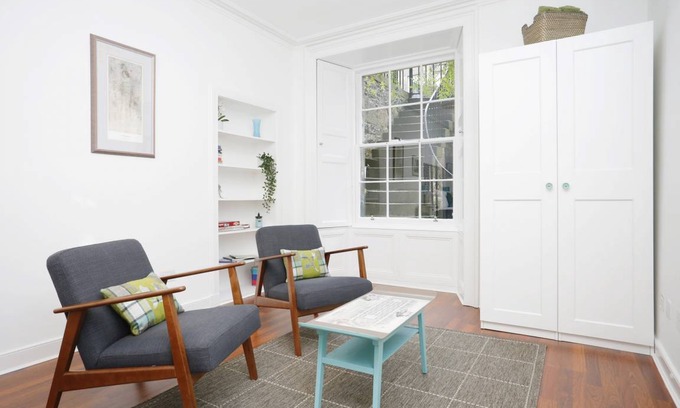 New Town Apartment | ALTIDO Newly Renovated Unique Space w/ Private Entrance