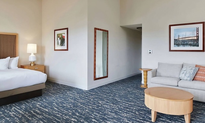 Berkeley Hotel | Always a Great Idea To Unwind! Balcony, Pets Allowed, Near César Chávez Park