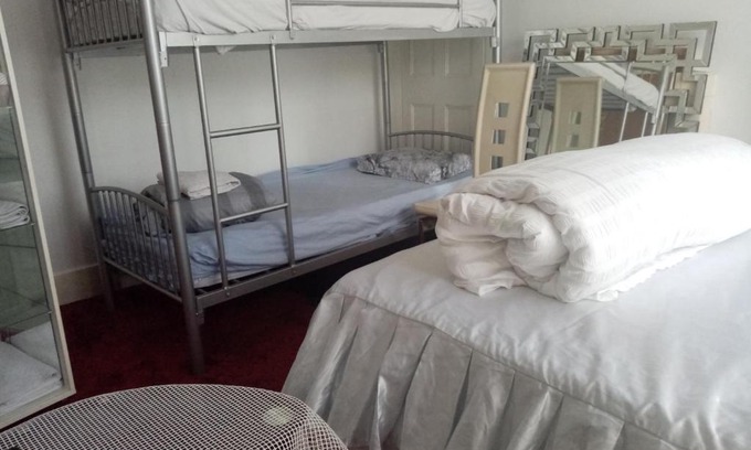 Lewisham House | Alys apartment