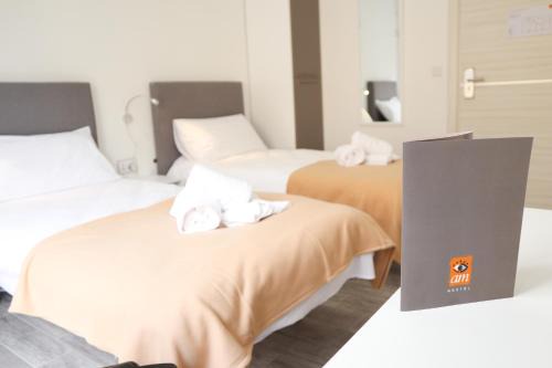 Tower Road House | AM Hostel