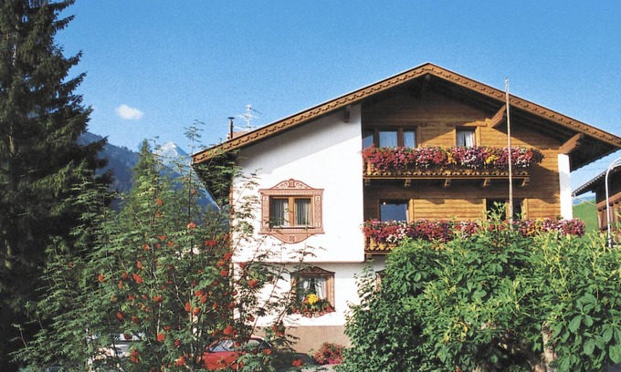 Sankt Anton am Arlberg Apartment | Am Schönbach by Interhome
