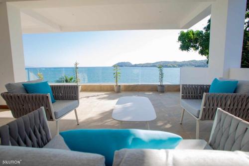 Ambaro Apartment | Amako Beach House
