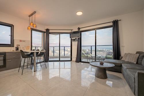 Eilat Apartment | Amalfi Apartment - By Harim