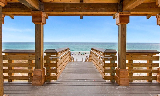 Miramar Beach Apartment | Amalfi Coast B219 Gulf View! Free Parasailing & More!