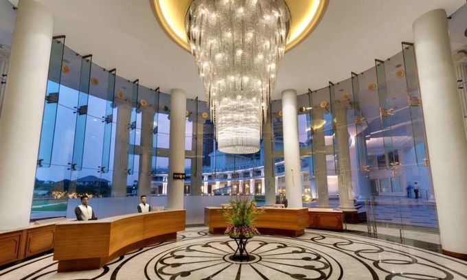 Hadapsar Hotel | Amanora The Fern Hotels & Club
