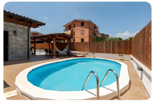 Settecamini Apartment | Amar Apartment with Pool