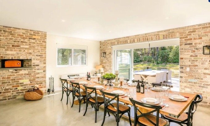 Bowral House | Amaroo - modern, luxurious and chic