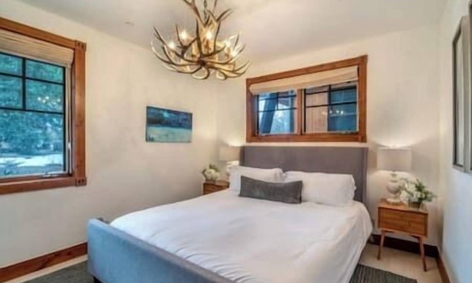 West End Condo | Amazing 3 Bedroom Aspen Core Townhome Sleeps 8