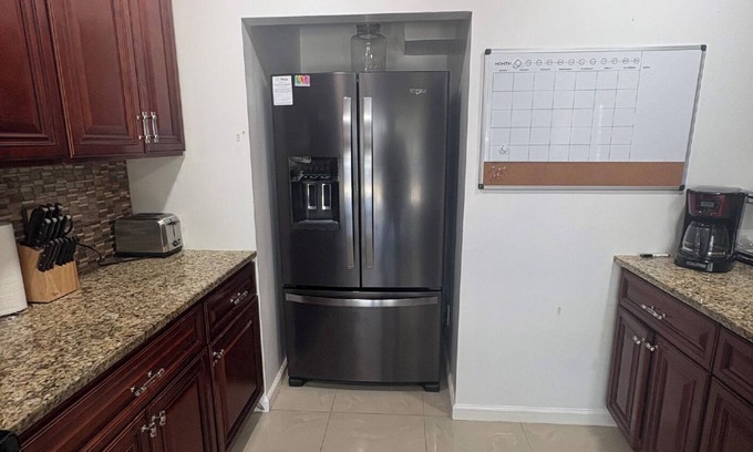 San Antonio House | Amazing 3-bedroom house with AC. Perfect for your stay in San Antonio!
