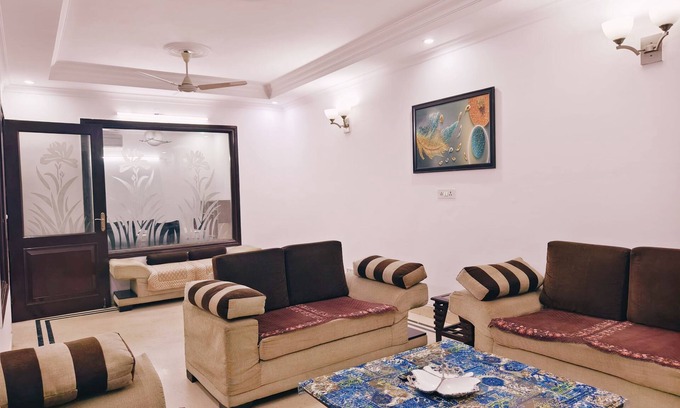 New Delhi Apartment | Amazing 3BHK Apartment in Greater Kailash 2 by HostMyStay
