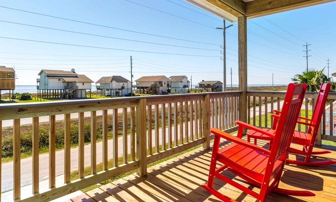 Terramar Beach House | Amazing Beach Views! Sleeps 9