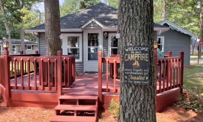Higgins Lake Cabin | Amazing Cabin directly on Higgins Lake w/Private Boat Mooring Onsite!