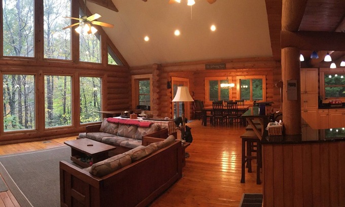 McHenry Cabin | Amazing cabin in the woods near Wisp and Deep Creek Lake