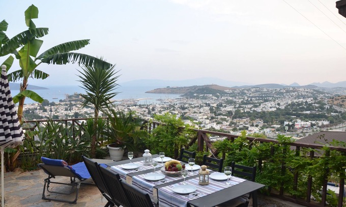 Bodrum City Center Villa | AMAZING CITY, SEA AND CASTLE VIEW